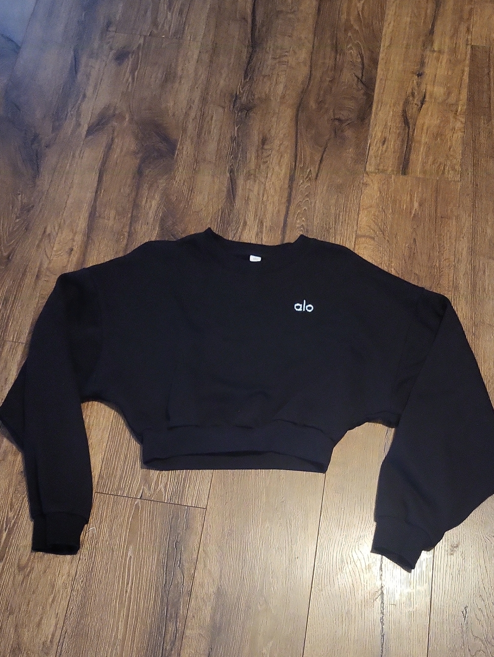 ALO Yoga Black Cropped Crew Sweatshirt